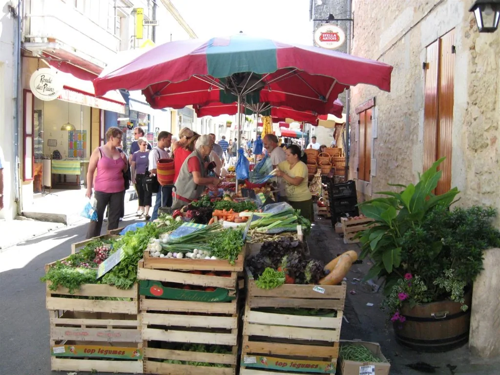Duras morning market